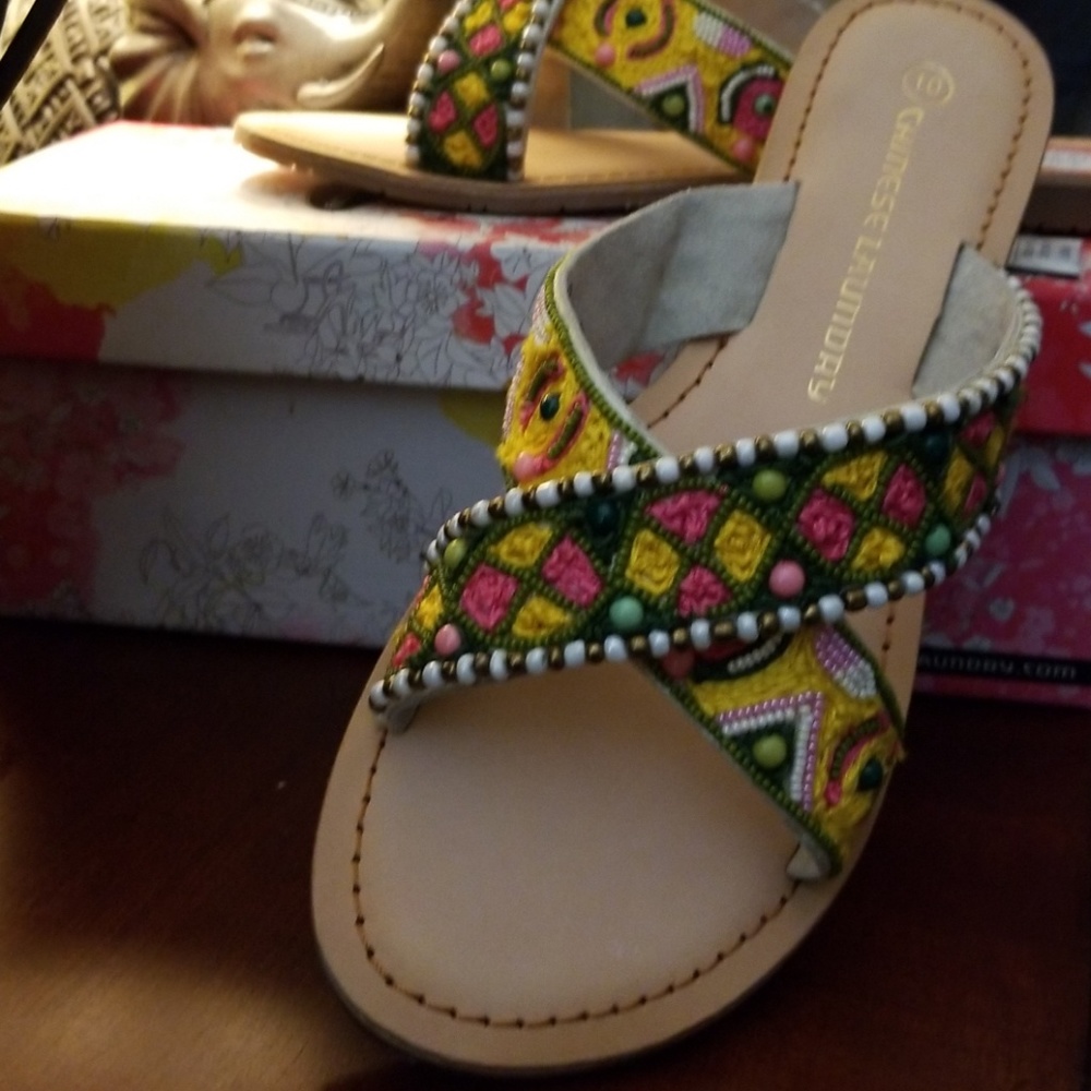 Shoes - Picture 4 of 4